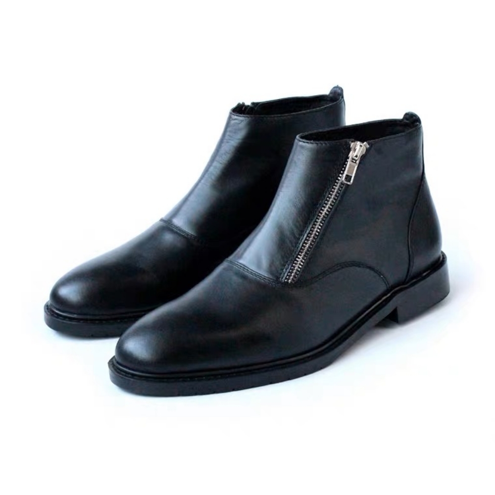 Picture of ANKLE BOOTS WITH A ZIPPER ON THE SIDE